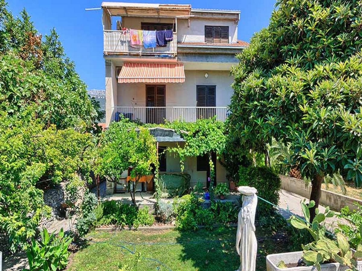 Lucija Apartment Kastela
